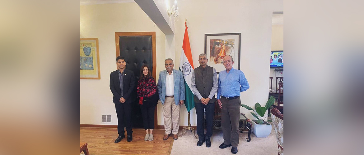  <div style="fcolor: #fff; font-weight: 600; font-size: 1.5em;">
<p style="font-size: 13.8px;">Amb. Pankaj Sharma and embassy officials met with Mr. Gary Chanana, owner of 
Comfort Trading and Mr. Hector Ibarra, Director of Culture at Plaza Loreto. There was a discussion on promotion of Indian handicrafts, art, culture, yoga, film screenings etc., & their participation in the upcoming Indian Food Festival.
 <br /><span style="text-align: center;">6 July 2023</span></p>
</div>