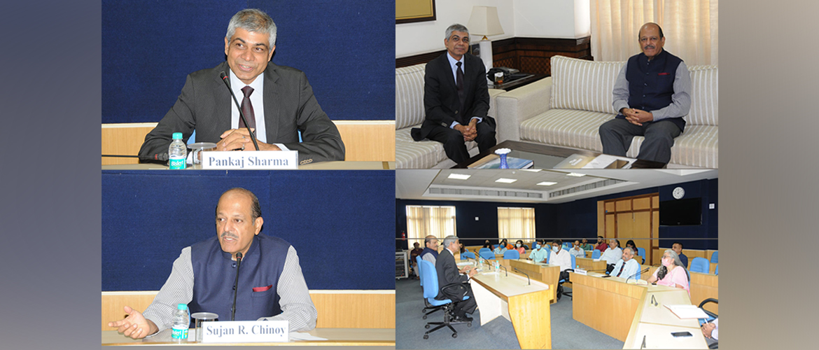  <div style="fcolor: #fff; font-weight: 600; font-size: 1.5em;">
<p style="font-size: 13.8px;">Ambassador Pankaj Sharma delivered a talk on India's Interest in Disarmament and International Security and India-Mexico Relations at Manohar Parrikar Institute for Defence Studies and Analysis.

Ambassador Sujan Chinoy currently DG of IDSA chaired the session. It was followed by a lively interactive session.

<br /><span style="text-align: center;">15 July 2022</span></p>
</div>