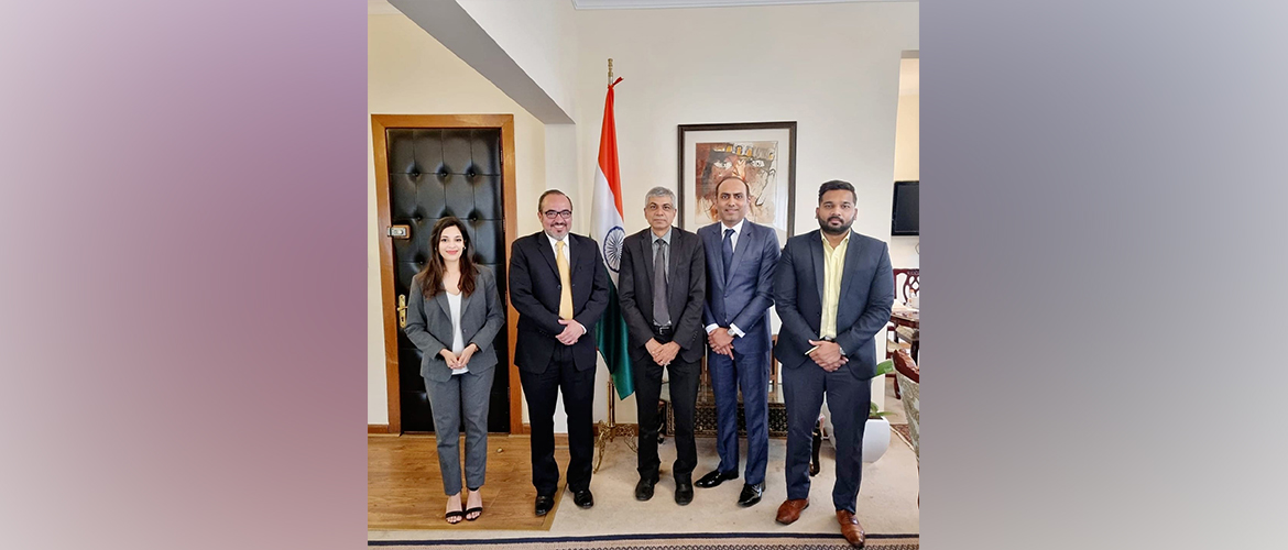  <div style="fcolor: #fff; font-weight: 600; font-size: 1.5em;">
<p style="font-size: 13.8px;">Ambassador Pankaj Sharma & embassy officials met with AVP of QX Global Group,Mr.Alok Patel & Regional Head of Chazey Partners,Mr.Chuy Michel, who apprised the officials of their business plans with focus on their ongoing recruitments for Mexico & in this context, sought embassy's support. 



<br /><span style="text-align: center;"> 19 April 2022</span></p>
</div>

