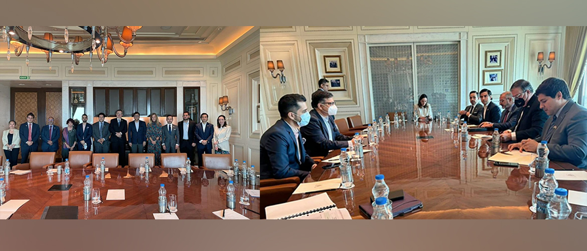 <div style="fcolor: #fff; font-weight: 600; font-size: 1.5em;">
<p style="font-size: 13.8px;">Foreign Minister of Mexico H.E. Mr.Marcelo Ebrard along with a high level delegation on his visit to India met with executives from the National Association of Software and Services Companies (NASSCOM).
They discussed about possible cooperation in field of robotics, artificial intelligence and cybersecurity.


<br /><span style="text-align: center;">31 March 2022</span></p>
</div>